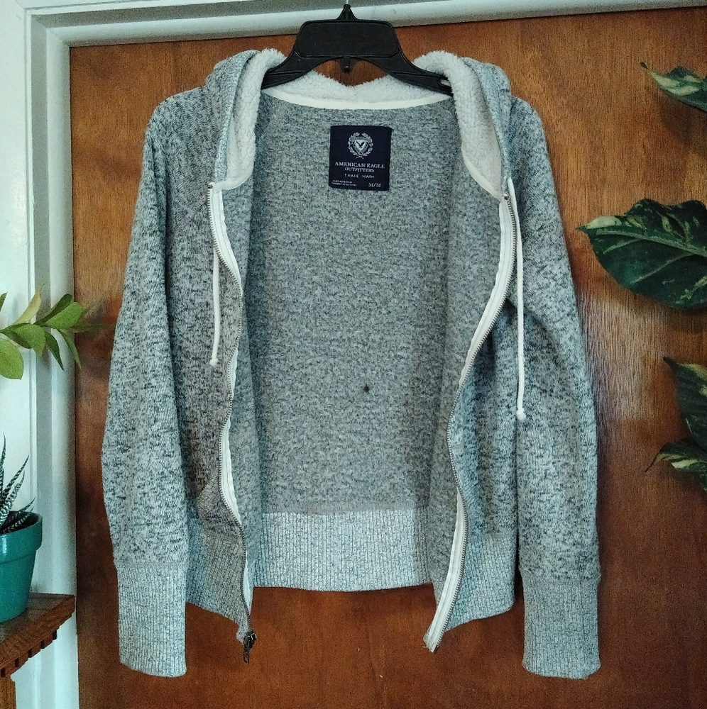 Was💲15! 🦅AEO zip-up hooded jacket